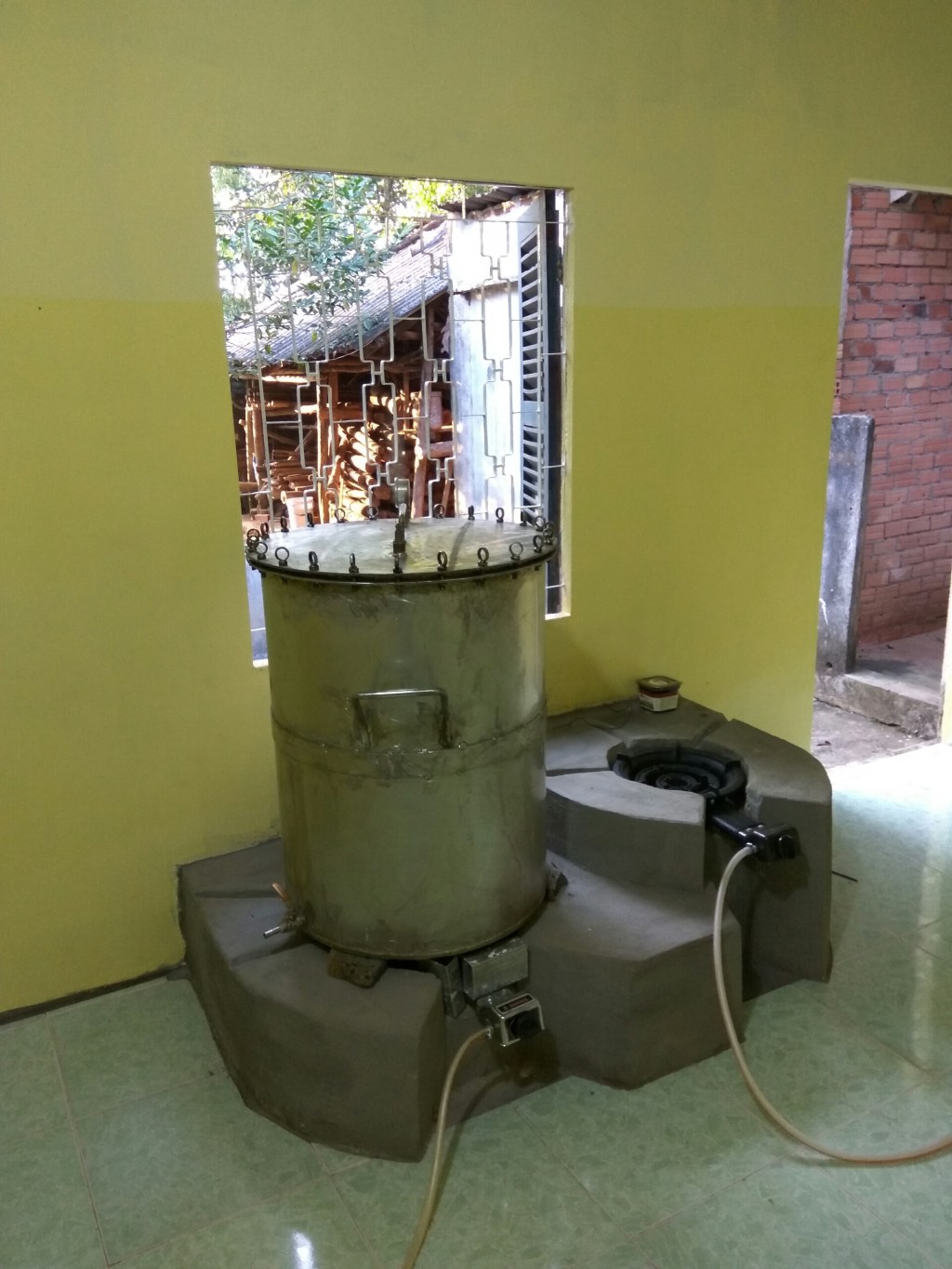 Nấu cao trăn bằng nồi áp&nbsp;suất